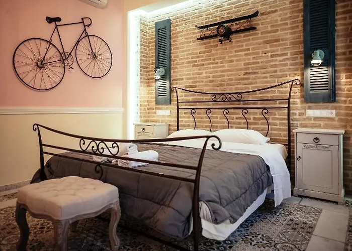 Acronafplia B&d נאפפליו