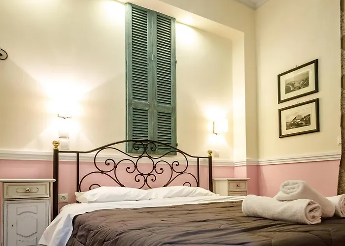 Acronafplia B&d נאפפליו