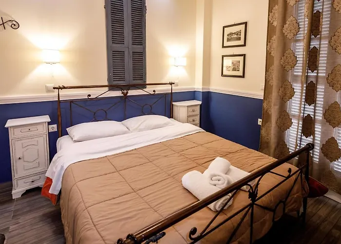 Acronafplia B&d נאפפליו